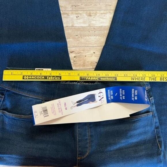 NWT Gloria Vanderbilt Crop Pants Women's Size 10 Blue Denim Pull-On Mid-Rise - Picture 9 of 12